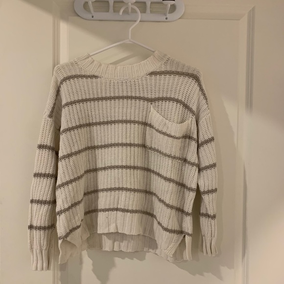 American Eagle Knit Sweater - Picture 1 of 3